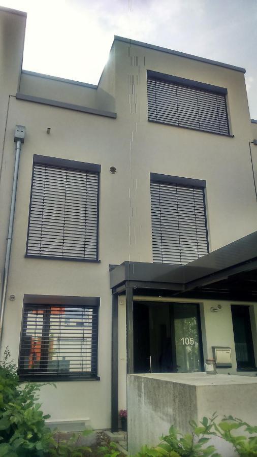 הנובר Beautiful Room With Balcony Direction To Messe מראה חיצוני תמונה